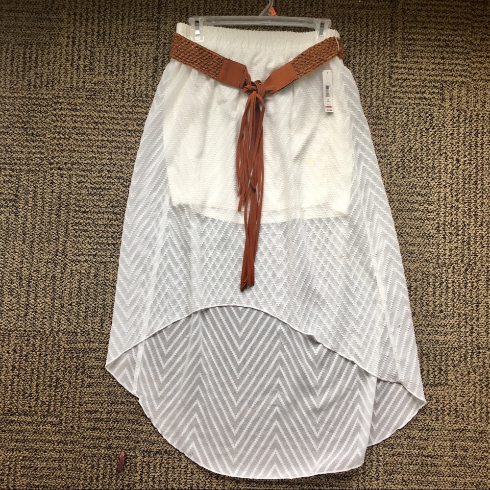 NWT White High Low Skirt With Belt